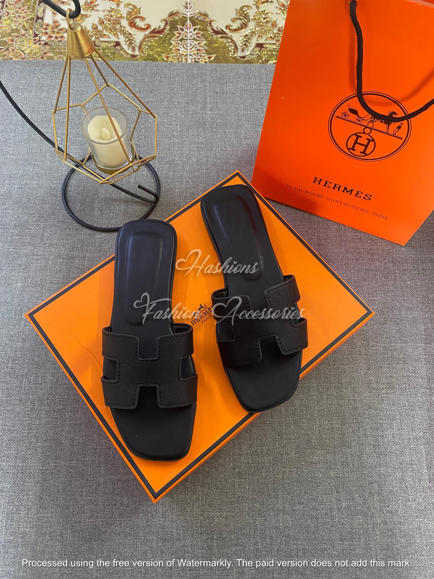 Women’s Minimalist Slip-On Flats – Black & Tan Comfortable Everyday Sandals