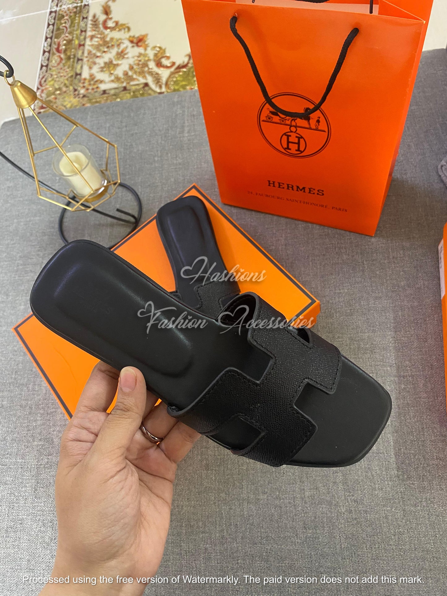 Women’s Minimalist Slip-On Flats – Black & Tan Comfortable Everyday Sandals