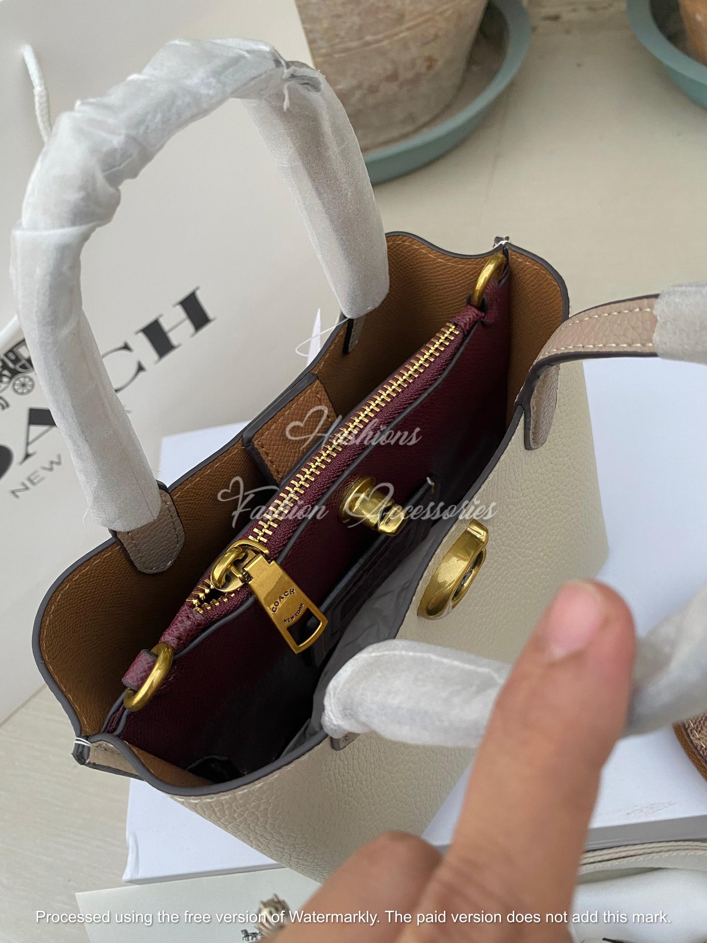 Mini Top-Handle Satchel in Ivory – Two-Tone Pebble, Turn-Lock, Detachable Crossbody