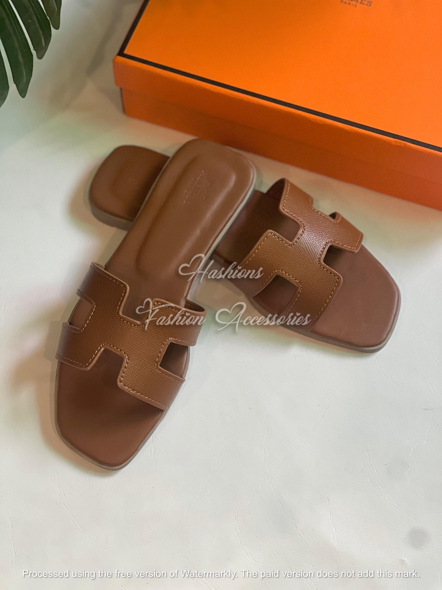 Women’s Minimalist Slip-On Flats – Black & Tan Comfortable Everyday Sandals