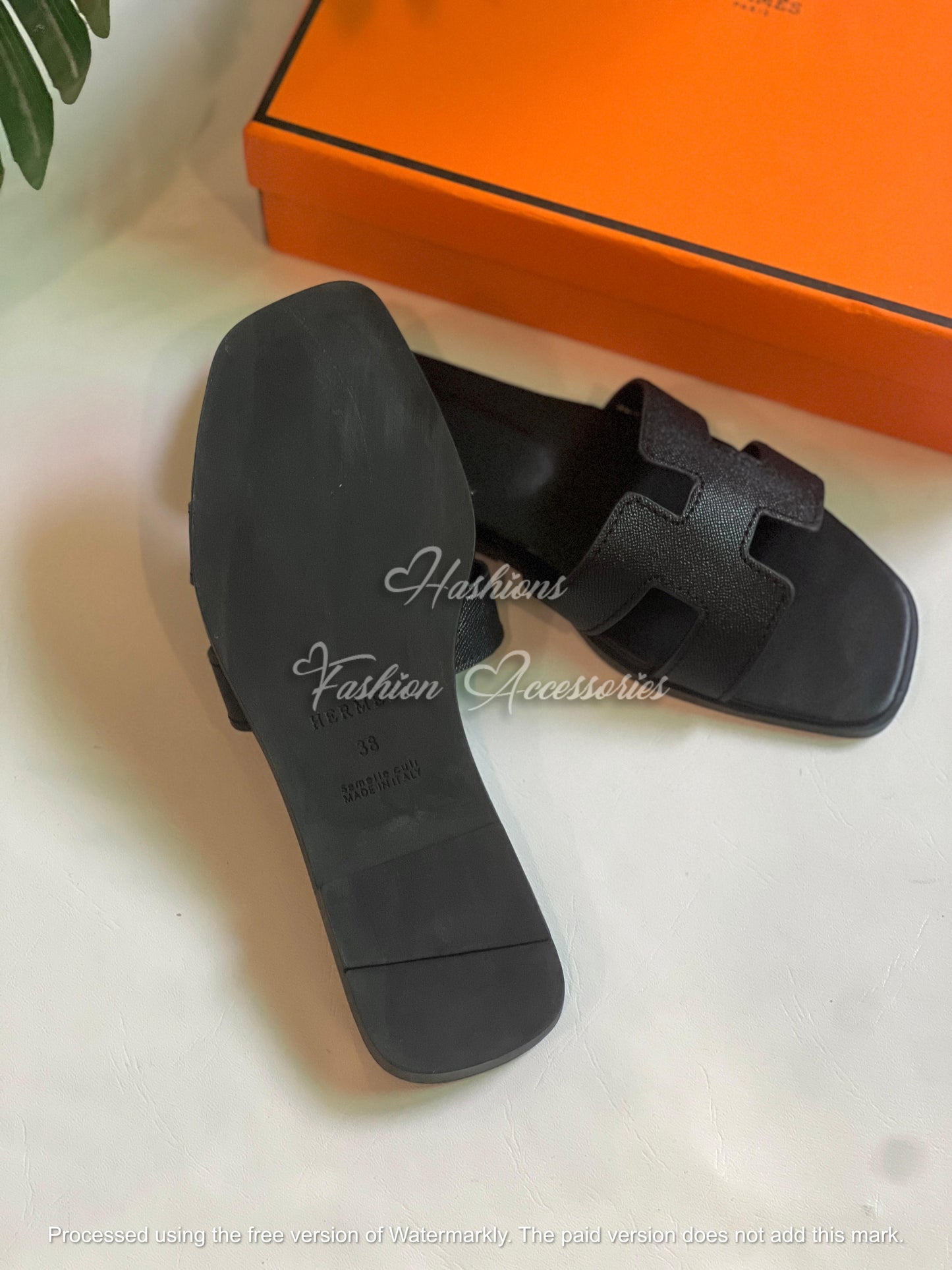 Women’s Minimalist Slip-On Flats – Black & Tan Comfortable Everyday Sandals