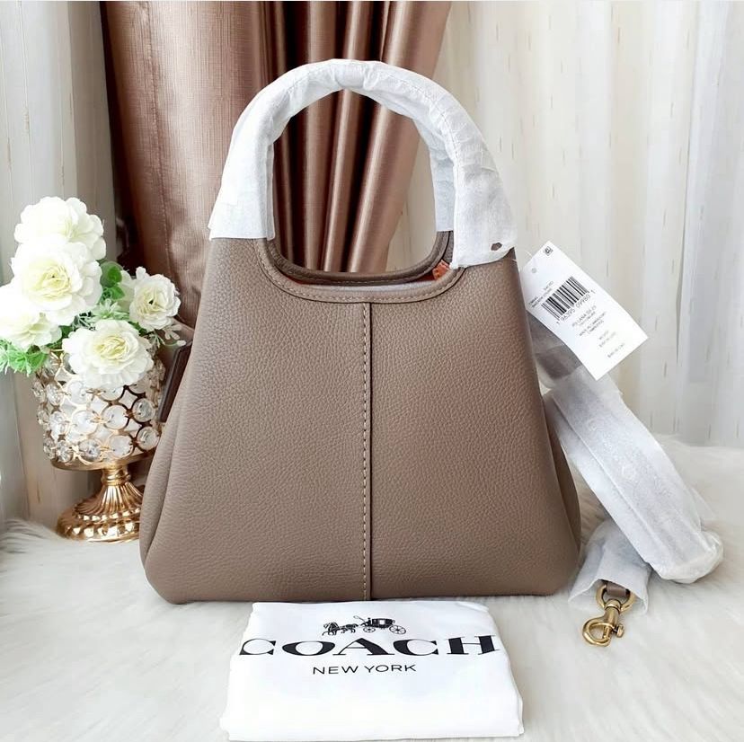 Structured Pebble Tote Bag – Luxury Everyday Handbag for Women
