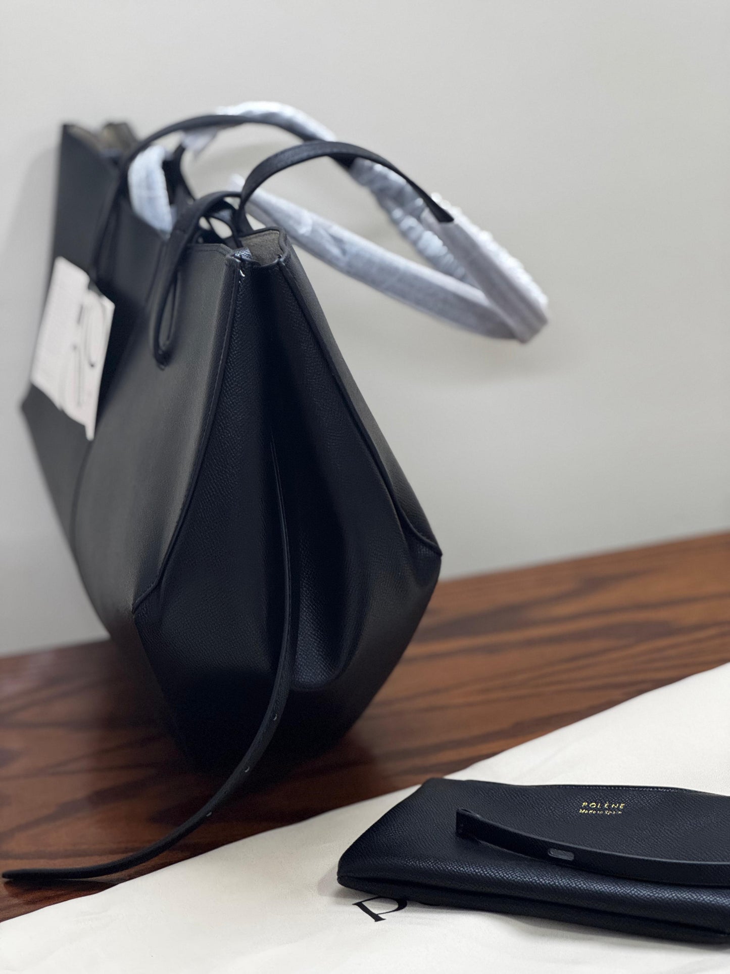 Large Structured Curve Tote Bag – Lightweight Everyday Work Shoulder Bag
