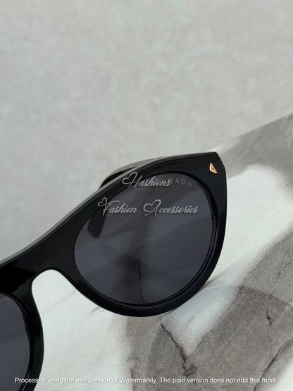 Retro Oval Sunglasses