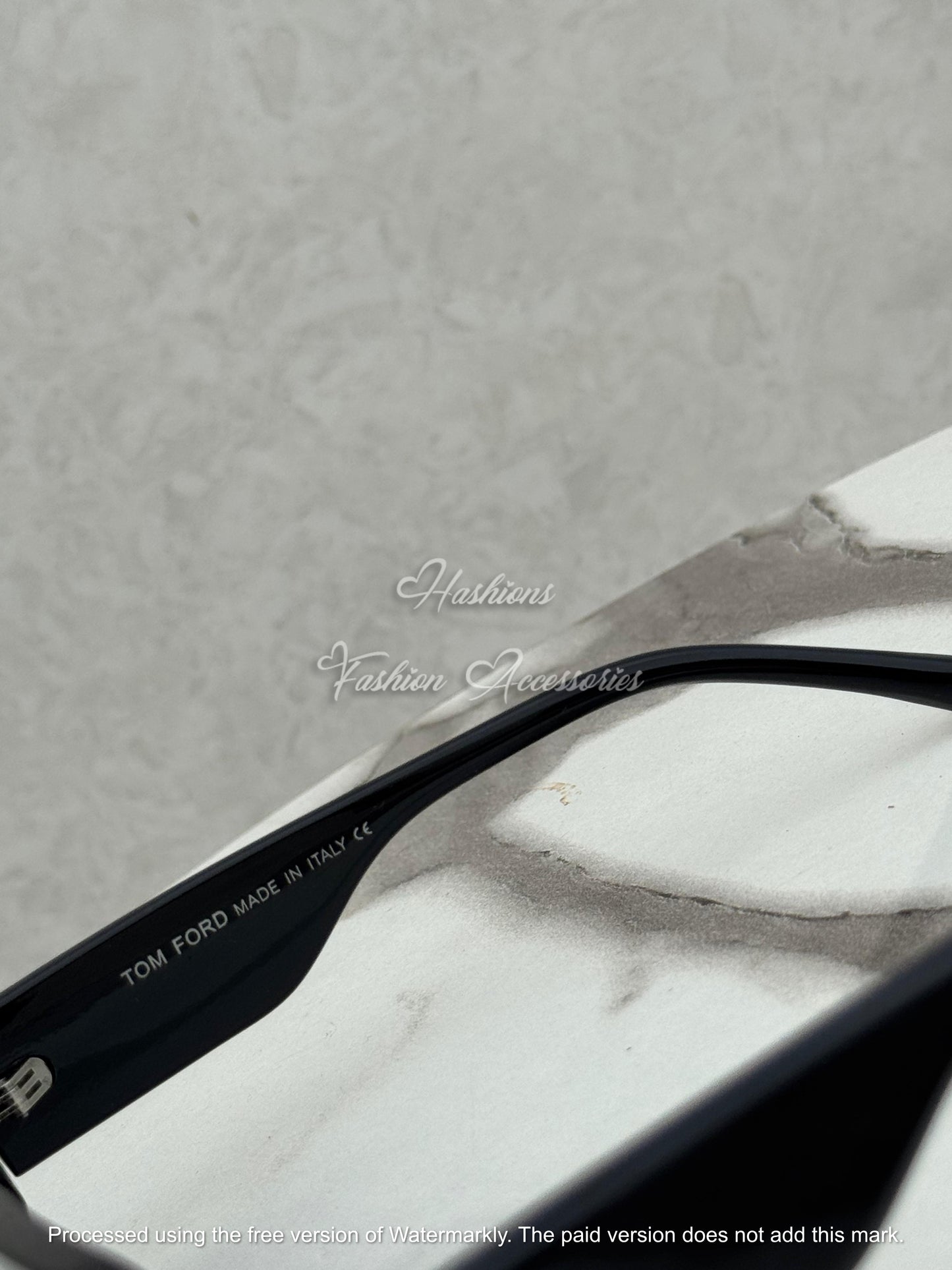 Geometric Beveled Sunglasses