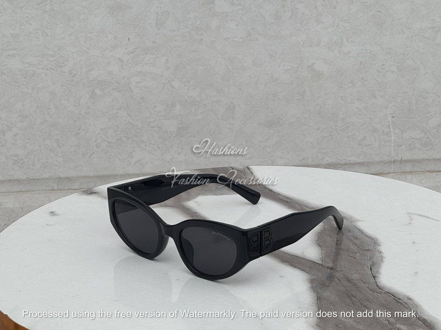 Chunky Oval Sunglasses