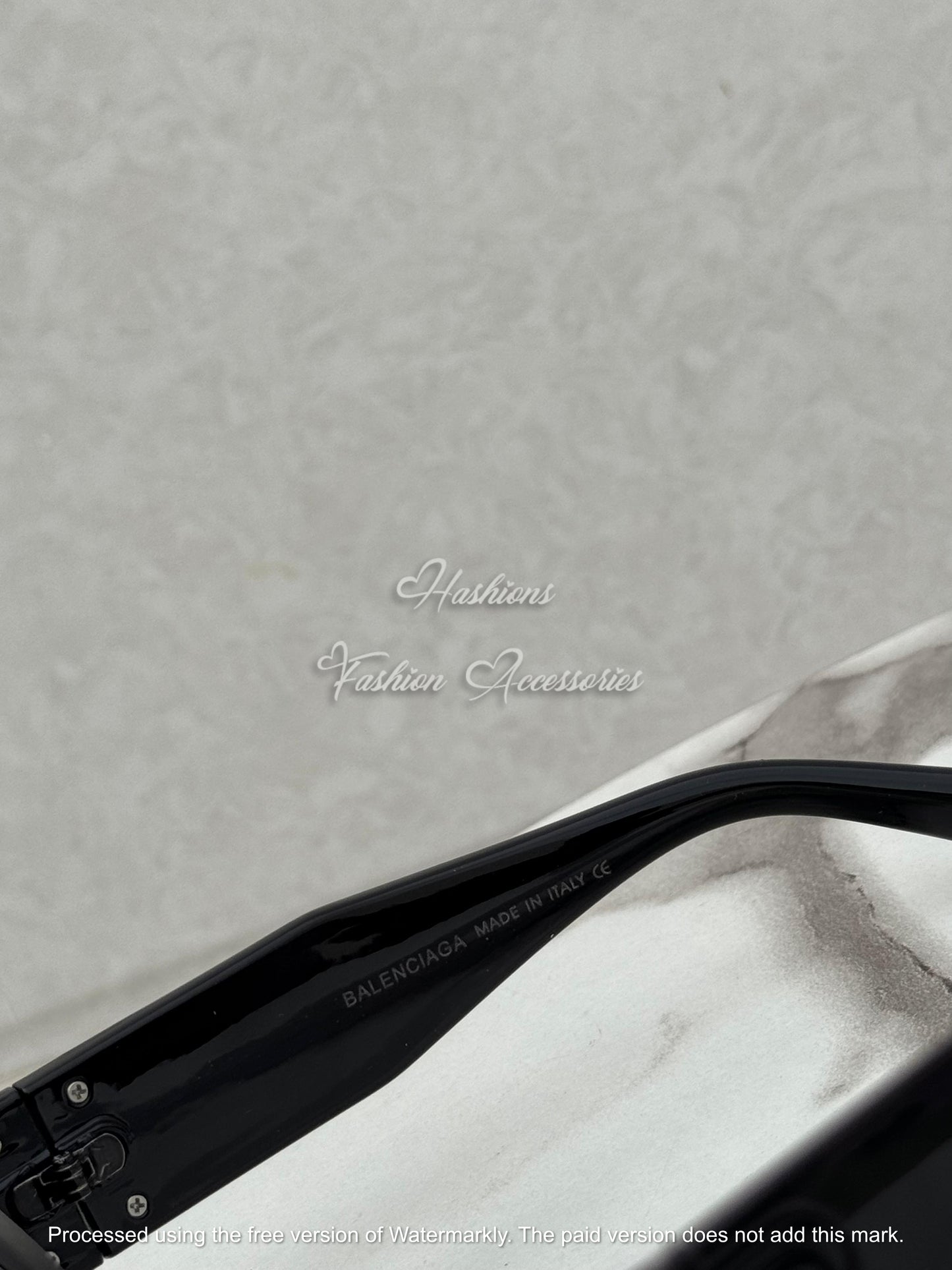 Chunky Oval Sunglasses