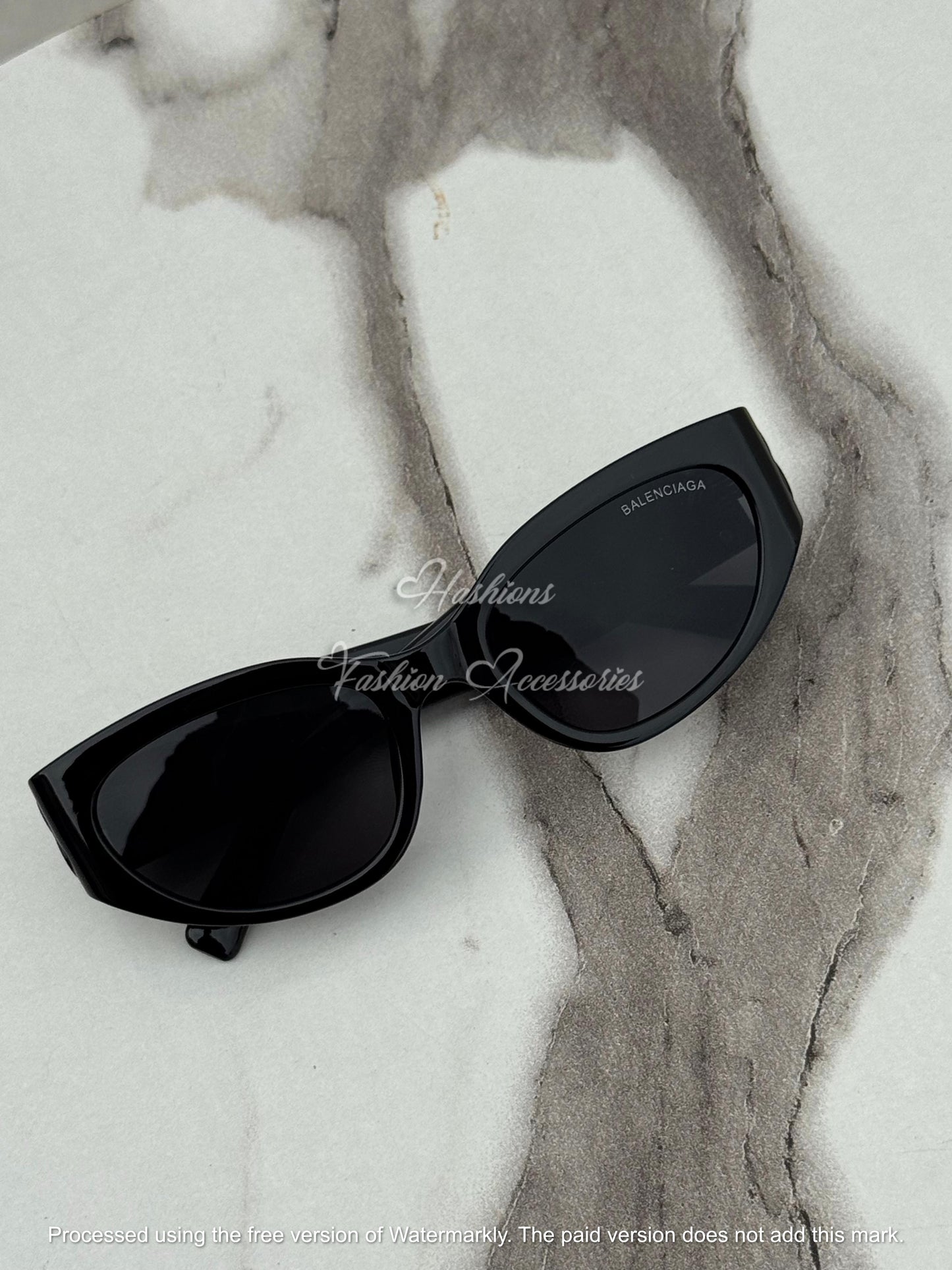 Chunky Oval Sunglasses