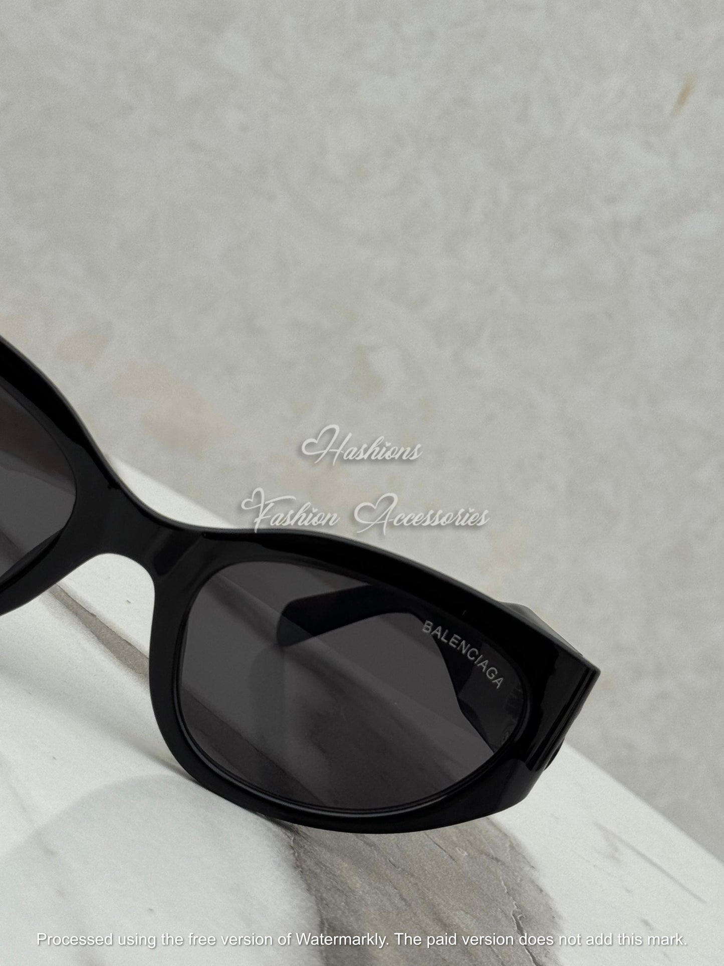 Chunky Oval Sunglasses