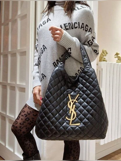 Women’s Large Quilted Tote Bag with Gold Accent – Premium Everyday Handbag