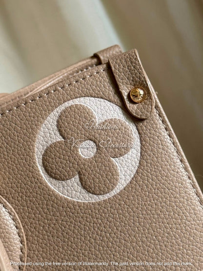 Medium Monogram Leather Tote Bag
