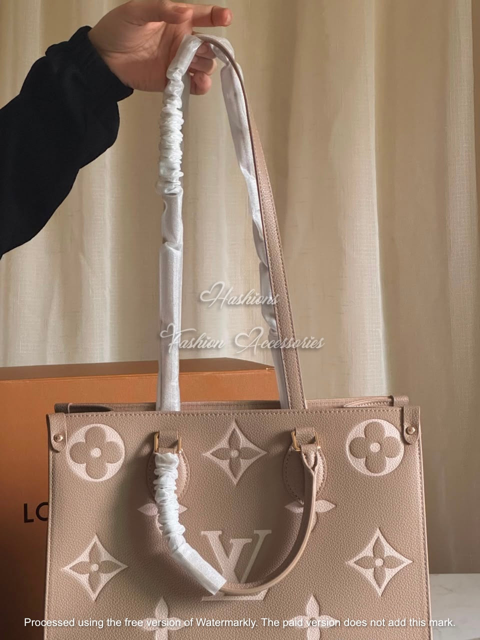 Medium Monogram Leather Tote Bag