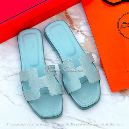 Women’s Minimalist Slip-On Flats – Comfortable Everyday Sandals