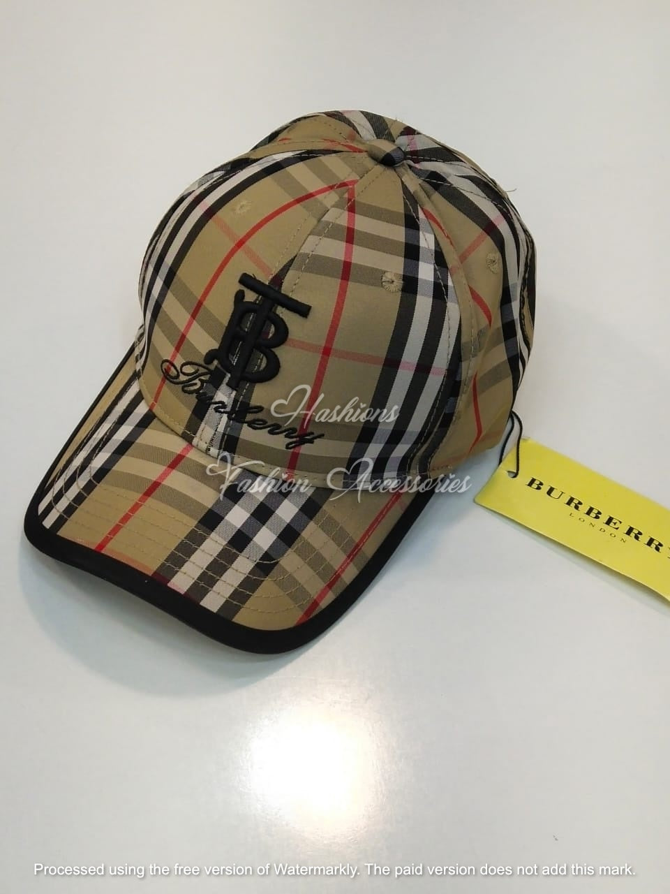 Premium Unisex Checkered Plaid Cap – Trendy Adjustable Streetwear Hat for Men & Women