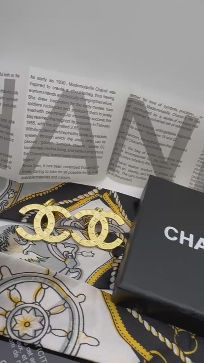 Gold-Tone Interlocking Circle Stud Earrings for Women | Minimal Statement Jewelry