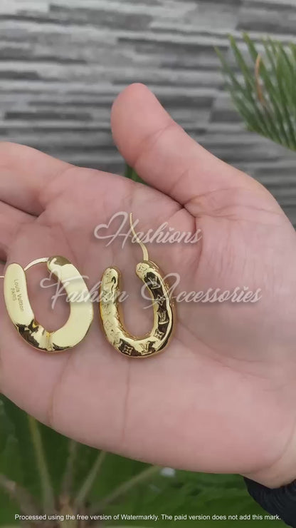 LV U Earrings